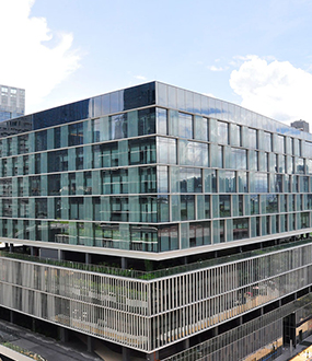 展示设计有限公司 广州电器展柜厂家、服装展